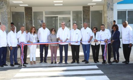 Doctor Lama: «El presidente Abinader ha renovado el 40% de los hospitales, pero todavía hay más de 50 inauguraciones para realizar»