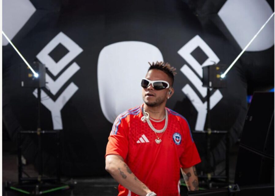 Ovy en la cacharros cautiva en Lollapalooza Chile