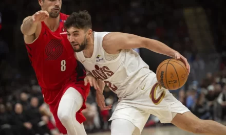 Ty Jerome critica el arbitraje tras un partido con 53 faltas entre Cavaliers y Blazers
