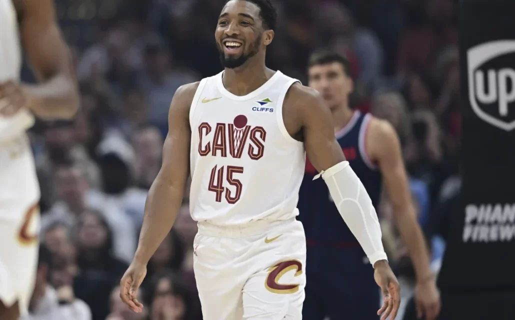 Jarrett Allen y Donovan Mitchell lideran triunfo de Cavaliers sobre Clippers