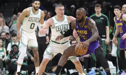 LeBron James sigue en evaluación por ultraje en la ingle