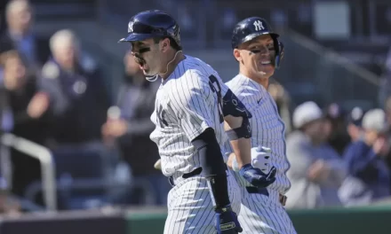 Austin Wells hace historia con jonrón en Día Inaugural y Yankees vencen 4-2 a Cerveceros