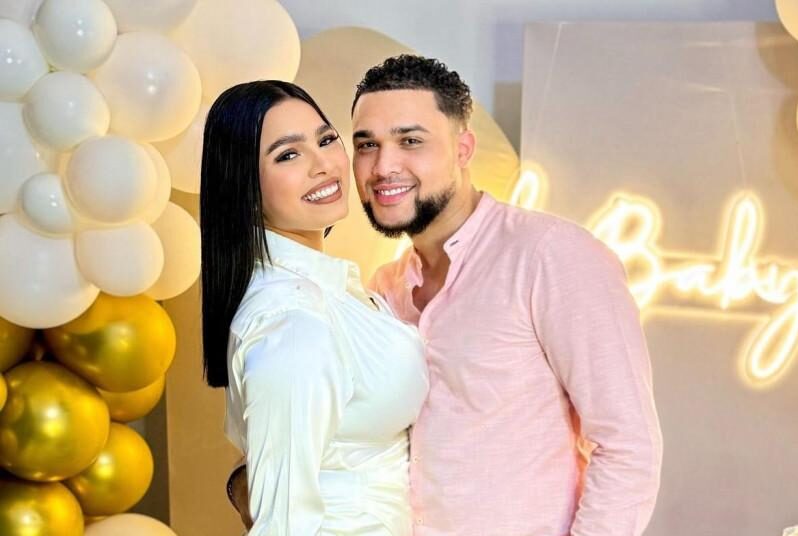 DJ Sammy al Ross: «Eres la mejor mujer del mundo hasta que tengas que registrar