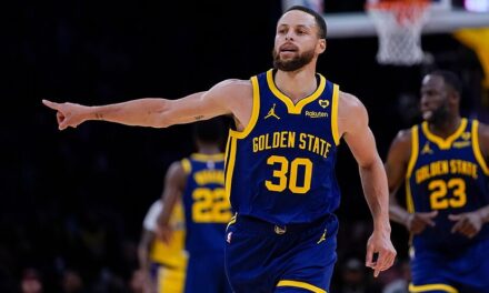 Stephen Curry, Jimmy Butler y los Warriors avanzan al play-in como séptimos en el Oeste