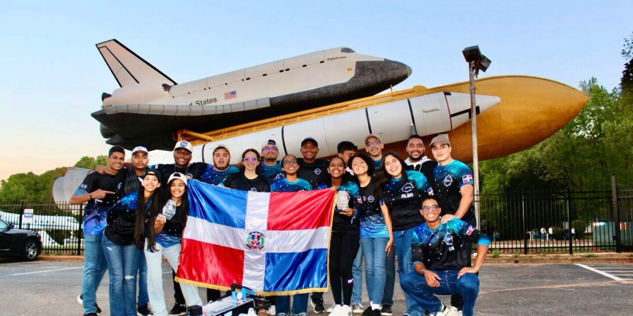 Los estudiantes dominicanos ganan premios en el Desafío de Exploración Humana de la NASA