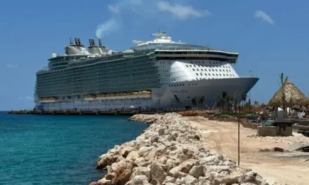 Cabo Rojo dio la bienvenida a Oasis of the Seas por primera vez