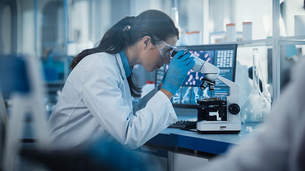Tecnología y vitalidad: claves para el futuro en educación y atención médica