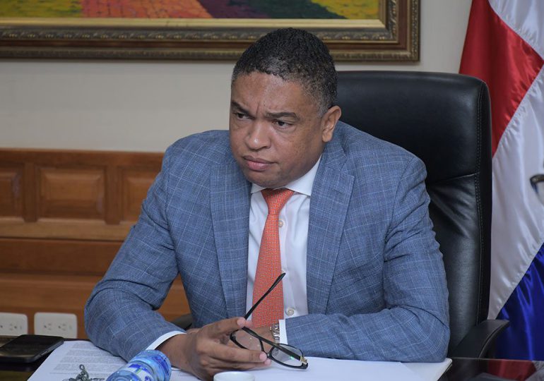 Iván Lorenzo cuestiona las contradicciones del gobierno frente a las amenazas de las bandas haitianas