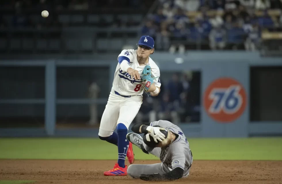 Dodgers superan 5-3 a Rockies, que evitan la blanqueada en su cuarta derrota consecutiva