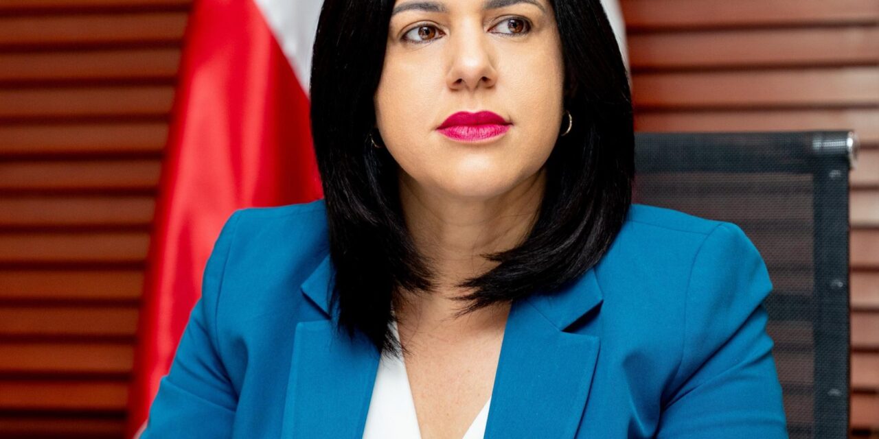 La senadora María Mercedes Ortiz apoya las políticas de migración del presidente Abinader