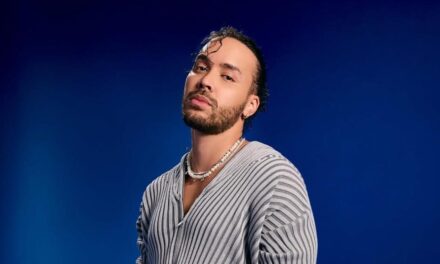 Prince Royce celebra el divulgación de su cuaderno, Eternal