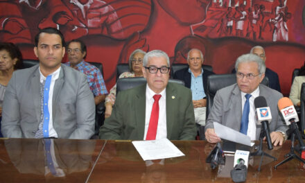 El Colegio Médico Dominicano acusa al Ministro de Salud de Rechazar Diálogo