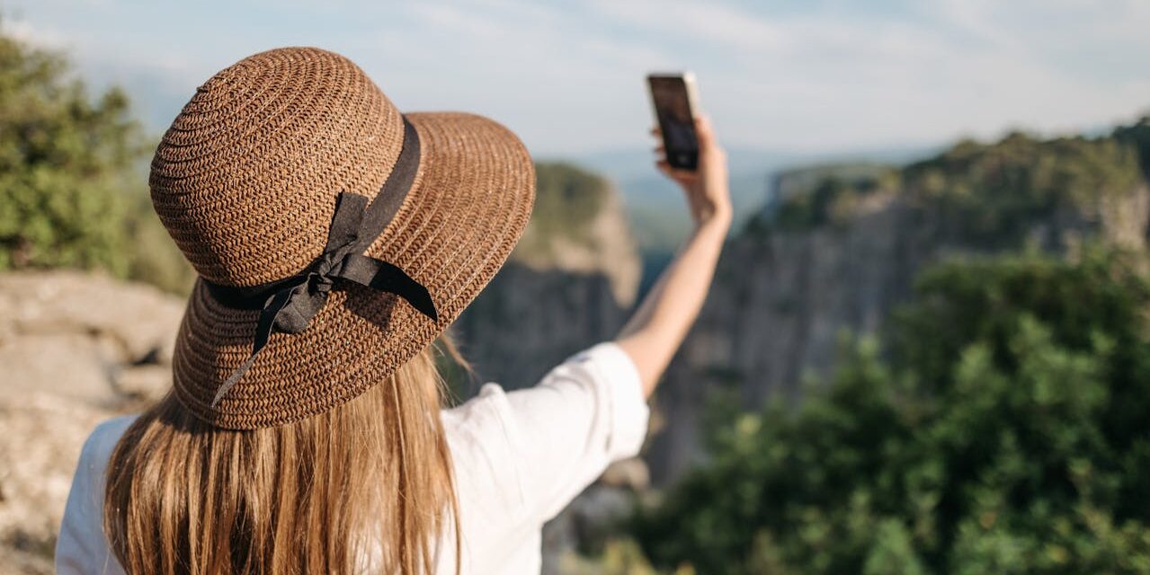Influencers, «Sinvergüencers», «falsvergüencers» y demás personaljes de la promoción Turínstica