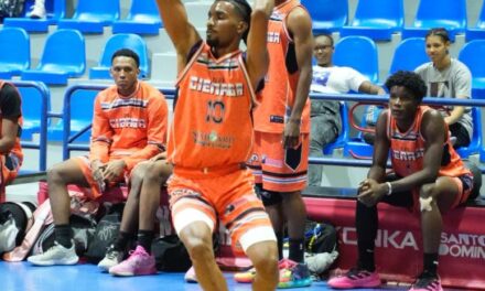 La Ciénaga y Reales del Caliche llegan a tres triunfos en torneo basket Segunda División DN