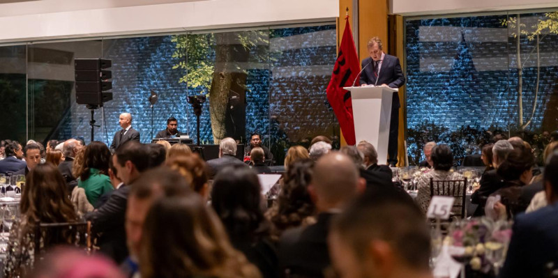 Experto lícito considera a la República Dominicana un maniquí para el ampliación humano