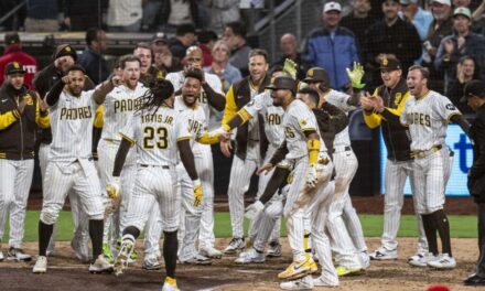 Fernando Tatis Jr. deja tendidos a los Angelinos con su primer jonrón de oro