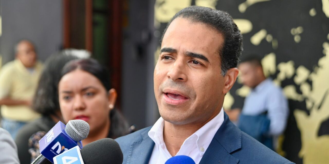 José Dantés fogata reinvención política con inteligencia y visión del futuro