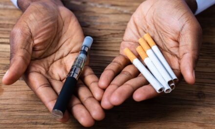Más de 90 estudios indican vapes como una alternativa para fumar
