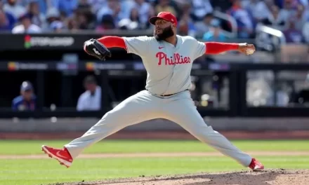 MLB suspende a José Alvarado por 80 juegos