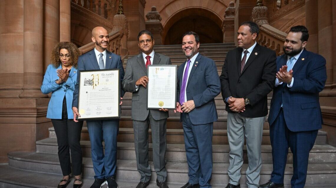 Juan Manuel Méndez honrado en Nueva York por el liderazgo durante la tragedia del jet set