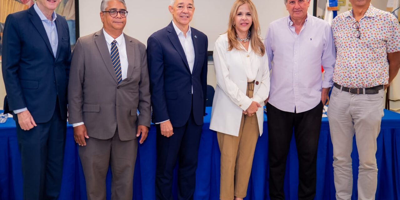 Gran humor dominicano se unen para la educación en «una noche de risa con propósito»