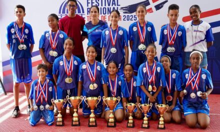 Santiago Noreste conquista Festival Escolar Regional de Tenis de Mesa organizado por el INEFI