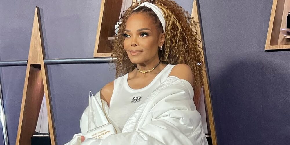 Janet Jackson recibe el premio ícono en el AMS 2025