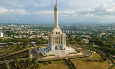 Santiago da la bienvenida a las delegaciones globales ayer de AICO y CIAC 2025 Congresos