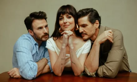 VIDEO: Dakota Johnson, Pedro Pascal y Chris Evans protagonizan un romance cinematográfico en la nueva película «materialistas»