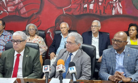 Waldo Ariel anuncia una huelga doméstico durante 48 horas en hospitales públicos para cancelaciones indiscriminadas a los médicos