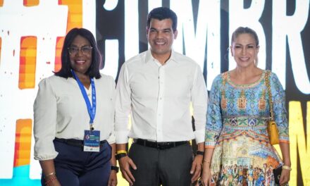 Wellington Arnaud participa en la Cumbre de Comunicación Política Mundial XXII en Punta Cana