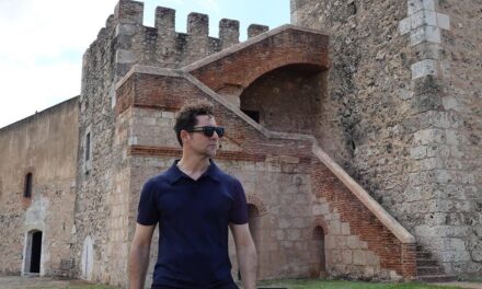 Después de aparecer en Rd, David Bisbal disfrutó de incógnito de la zona colonial