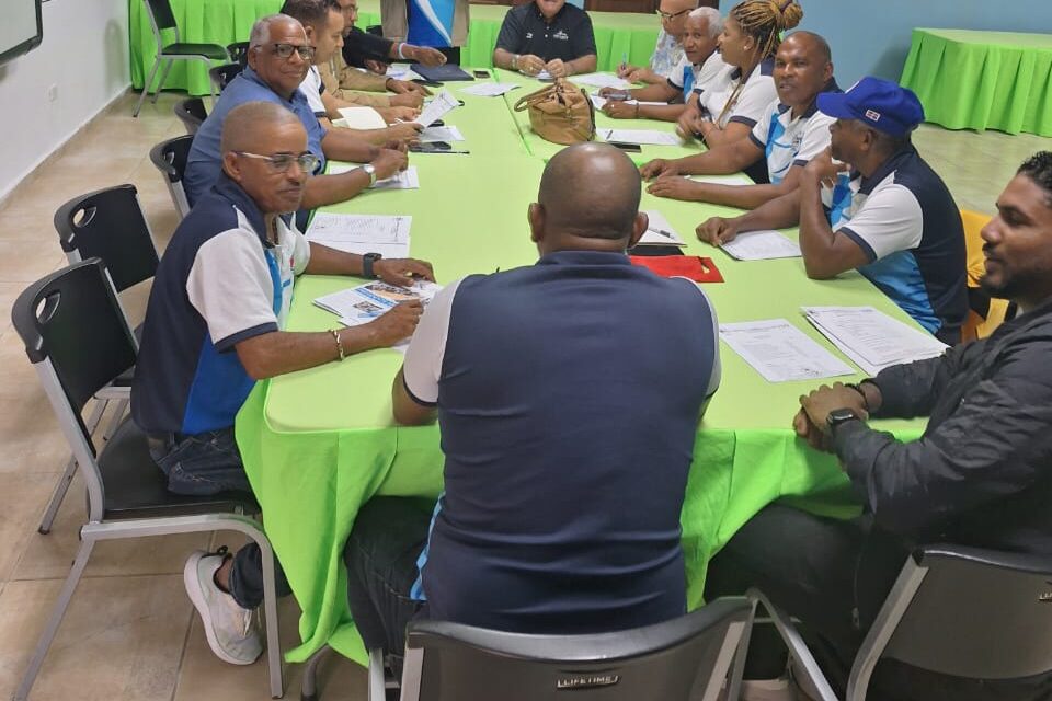 Fedovoli  entrega certificados de opción a los miembros de su comité ejecutor