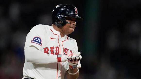 Gerencia de los Medias Rojas se reúne con Devers luego de sus comentarios de 1B