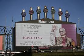 Medias Blancas rinden homenaje al papa León XIV con instalación en su honor en el estadio