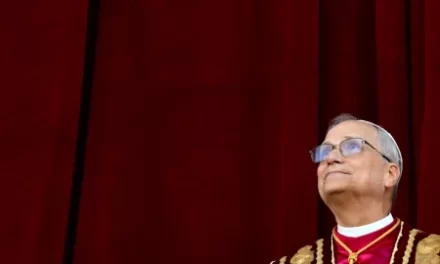 El papa León XIV enciende la fe deportiva en Chicago y Nueva York: fan de los Medias Blancas y asociado casto de los Knicks