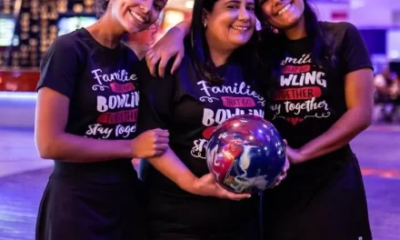 ¡Felicidad! Las madres expresan sus sentimientos en el Día de la Madre.