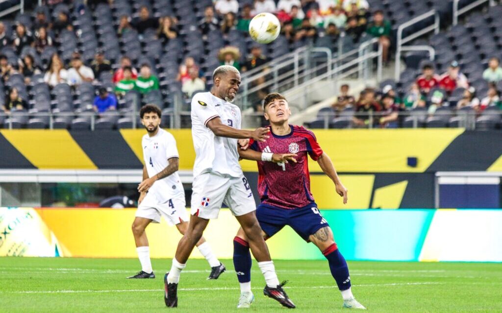 Costa Rica remonta y elimina a República Dominicana de la Copa Oro 2025