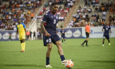 Junior Firpo firma con el Real Betis