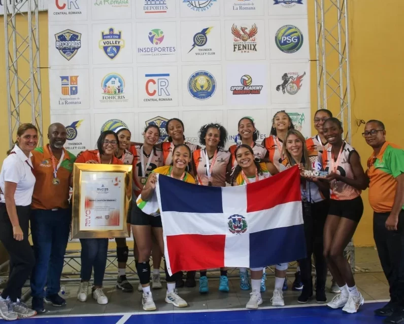 La Romana se lleva corona en balonvolea clubes
