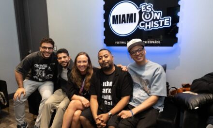 Los comediantes dominicanos miran el festival «Miami es una broma»