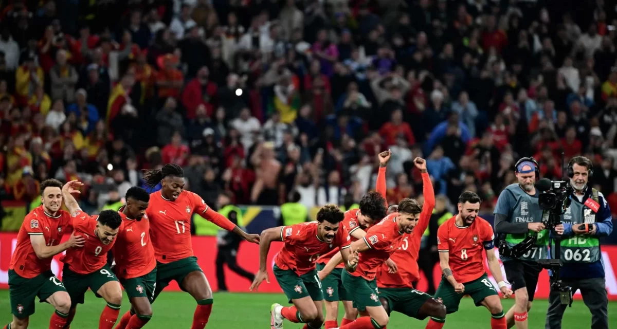 Portugal derrota a España en la tanda de penaltis (2-2, 5-3)