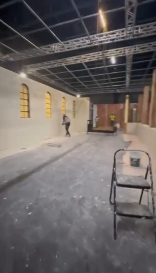 Toda la marzo continúa los preparativos para la casa de Alofoke