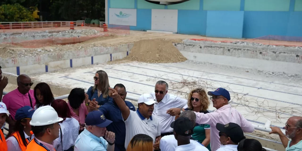 Instalaciones impresionan ejecutivos Centro Caribe Sports