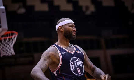 DeMarcus Cousins se pelea con un fanático y será suspendido en BSN