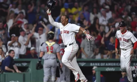 ¿Cuánto tendrán que enriquecer los Gigantes a Rafael Devers?