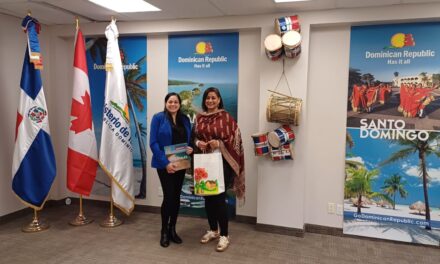 El presidente de Adompreture, fortalece los lazos con la Oficina de Turismo de Toronto