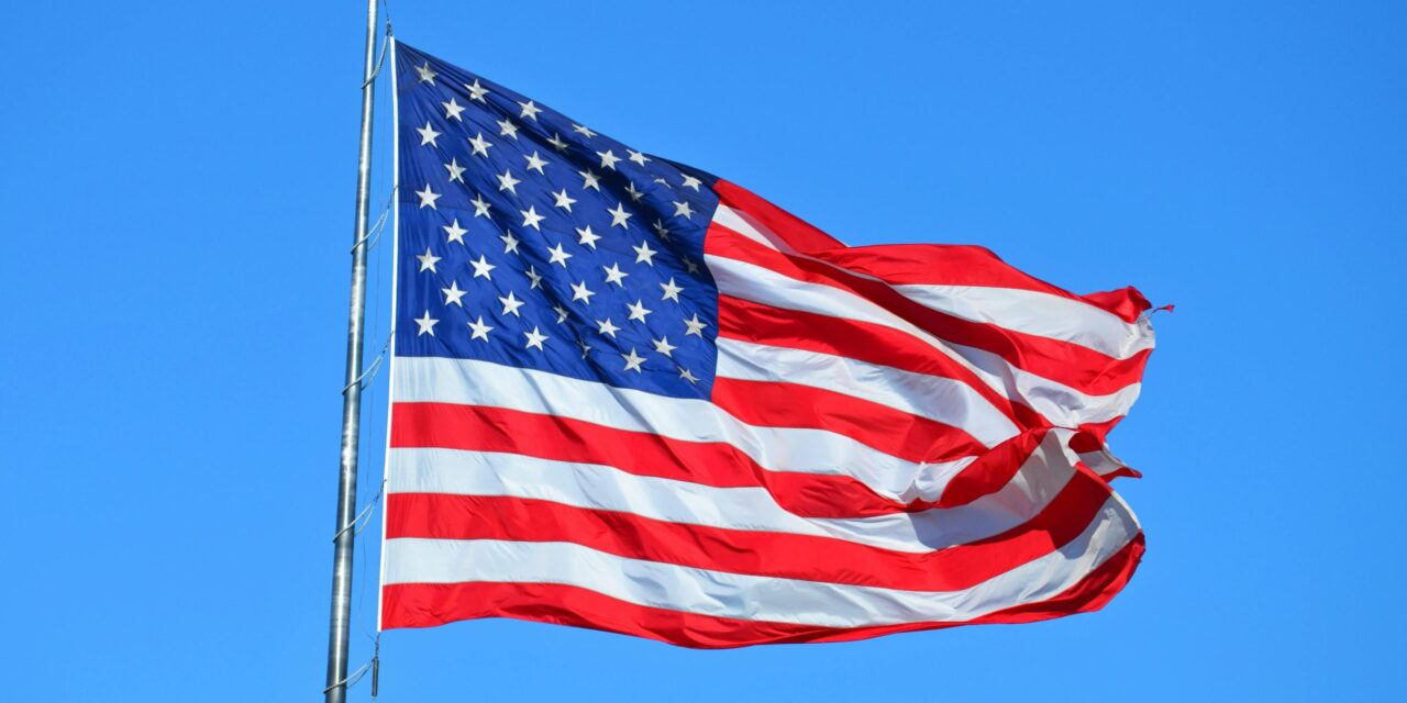 Estados Unidos insta a los ciudadanos a entregarse Haití