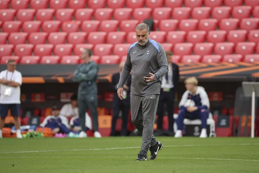 El Tottenham despide a Ange Postecoglou dos semanas a posteriori de obtener la Liga Europa