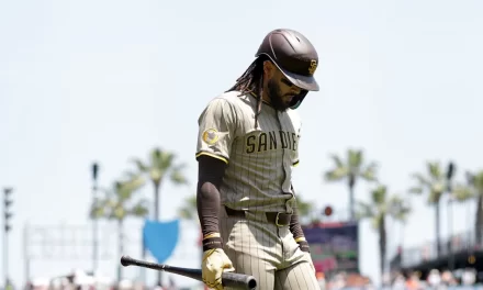 Fernando Tatis Jr. prórroga salir pronto del slump ofensivo que le afecta